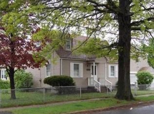 133 Plum St, Springfield, MA 01109