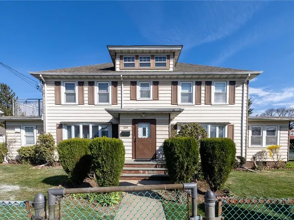 1209 Maple Avenue, South Hempstead, NY 11550