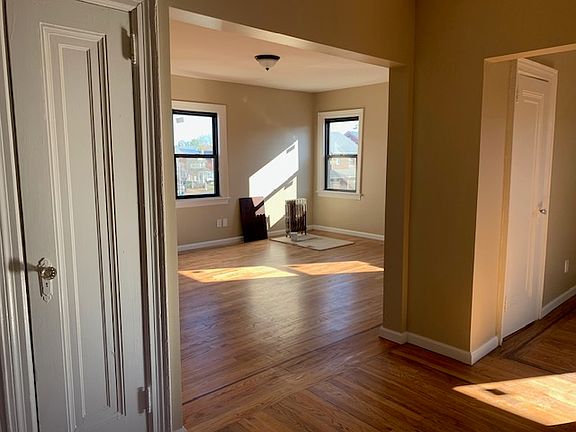 4th image of 171-43 Ashby Ave Floor 2