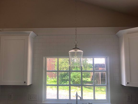 Kitchen with farm sink 