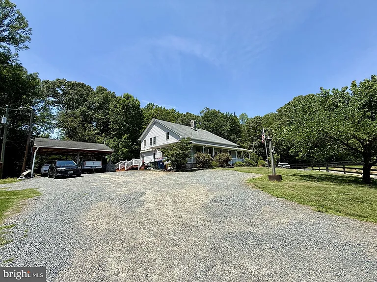 559 Holly Corner Rd — Photo 4