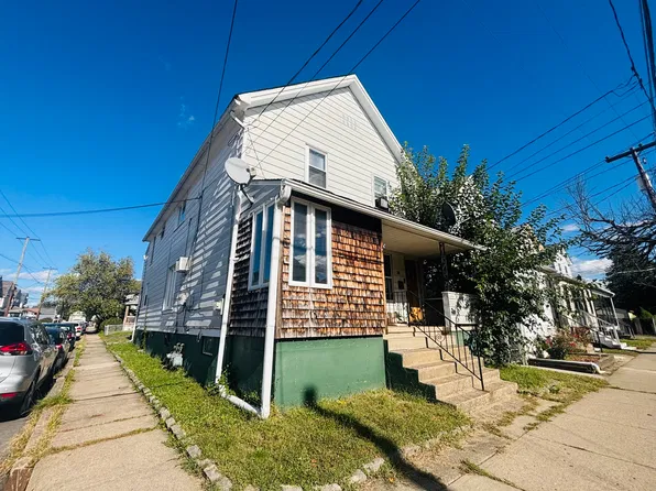 82 Oxford St, Wilkes Barre, PA 18706