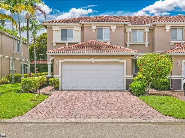 9797 Roundstone Cir, Fort Myers, FL 33967
