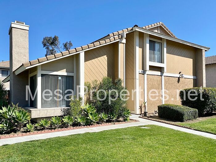 1st image of 3221 Triumph Ln APT 1