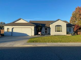 5002 W 9th Ave, Kennewick, WA 99336
