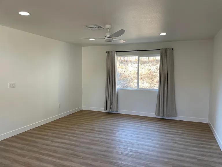 290 Cottonwood Ave — Photo 8