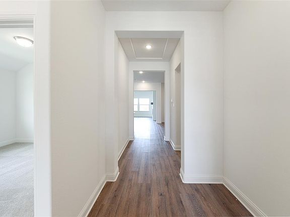 3rd image of 3102 Winchester Ave
