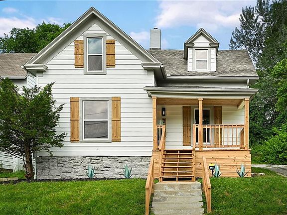 5th image of 226 N Missouri St