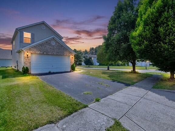 2nd image of 3667 Parker Knoll Ln