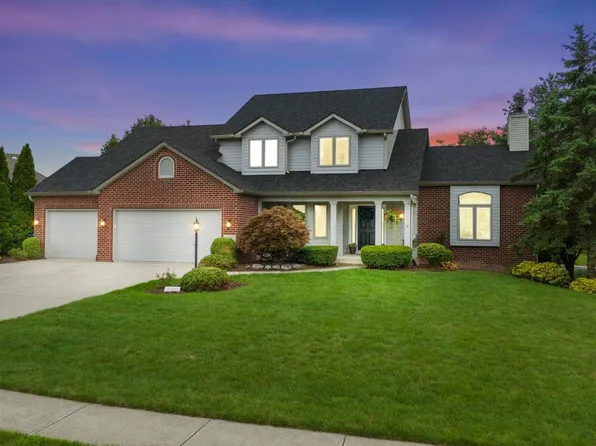12825 Crystal Creek Pkwy, Fort Wayne, IN 46845