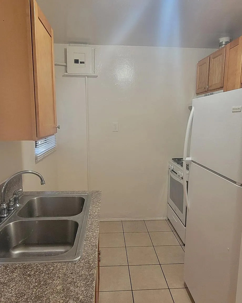 1 bed, 585 sqft, $1,750 — Photo 1