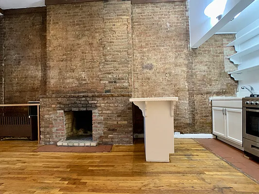 Rented by Building Equity Real Estate LLC | media 14