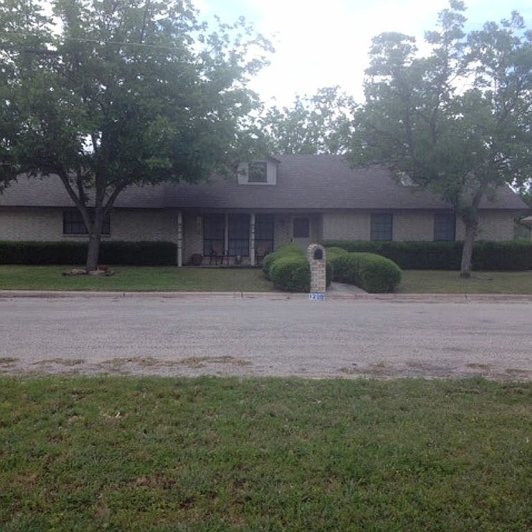 1209 Switzer St, Bangs, TX 76823 Zillow