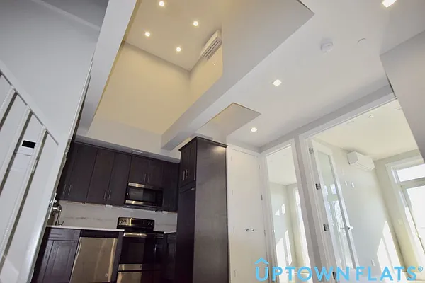 Rented by Uptown Flats LLC | media 106