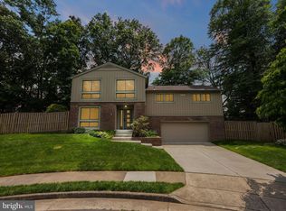 5425 Aylor Rd, Fairfax, VA 22032