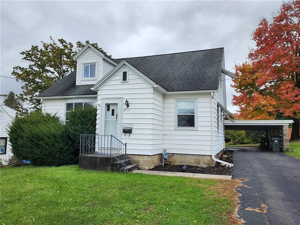 19 Barone Ave photo 1
