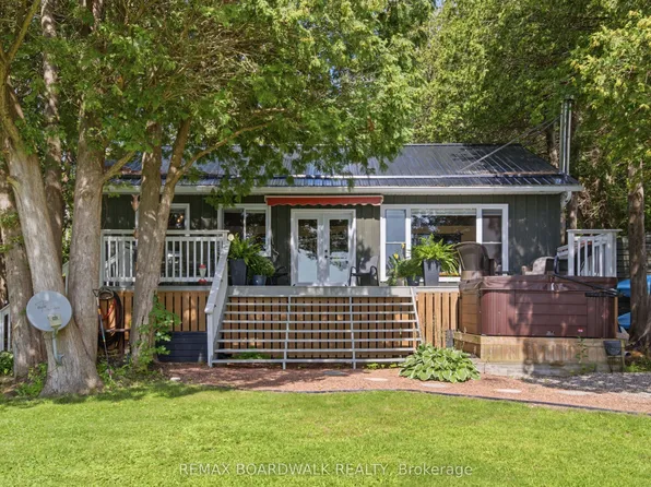 180 Pilgrim Ln, Rideau Lakes, ON K0E 1G0
