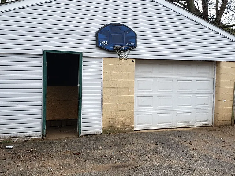 184 Mills Dr — Photo 25
