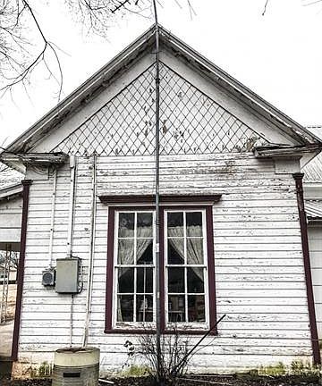 2nd image of 180 N Avenue E