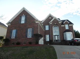 8012 Leonine Ct, Charlotte, NC 28269