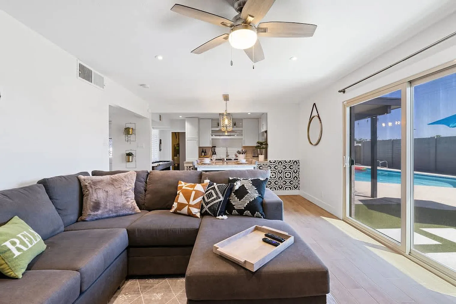 4 bed, 2.0 bath, $6,379 — Photo 4