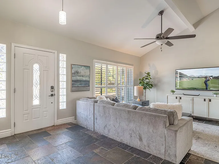 5948 E Corrine Dr — Photo 6