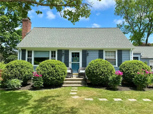 104 Estrell Dr, Riverside, RI 02915