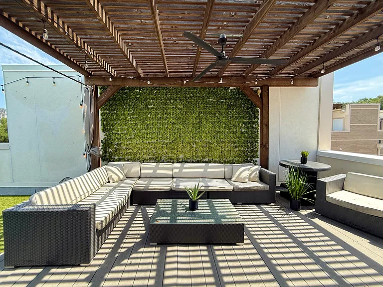 3210 Carlisle St #5 — Photo 2