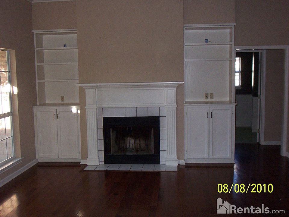 2nd image of 103 Cottage Ct