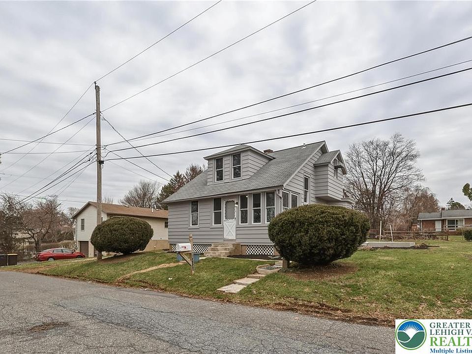 1st image of 2520 Riegel St