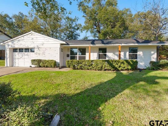 2424 E Devine St, Tyler, TX 75701