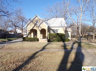 918 N 1st St, Temple, TX 76501