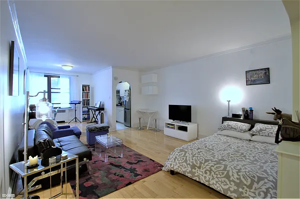 Rented by Citi Habitats | media 12