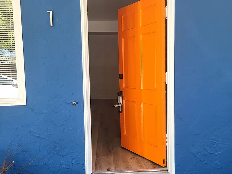 1324 Addison St #1 — Photo 15