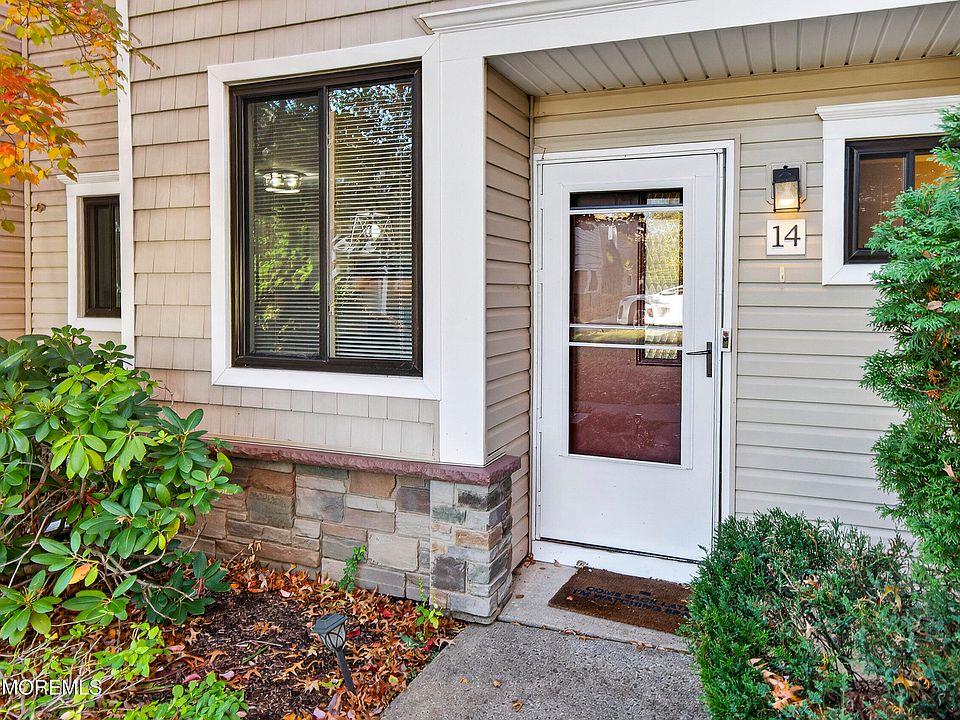 1st image of 14 Carol Ct