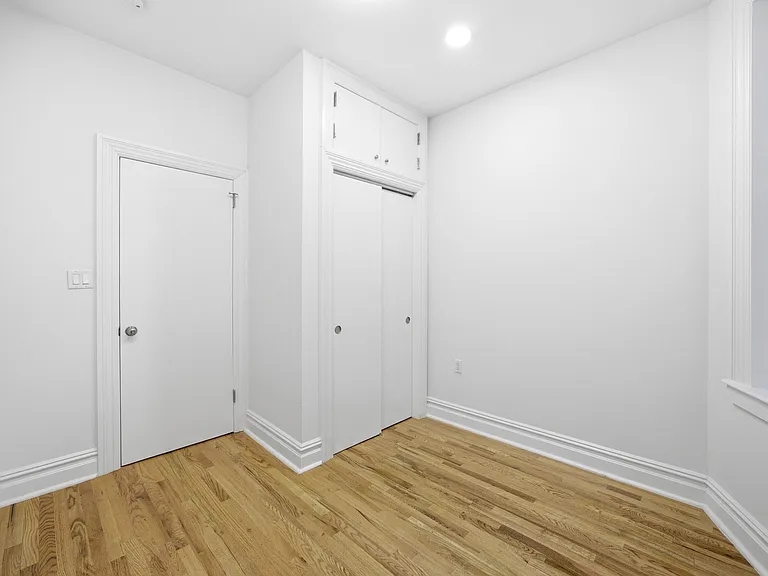 160 Wadsworth Ave #104 — Photo 11