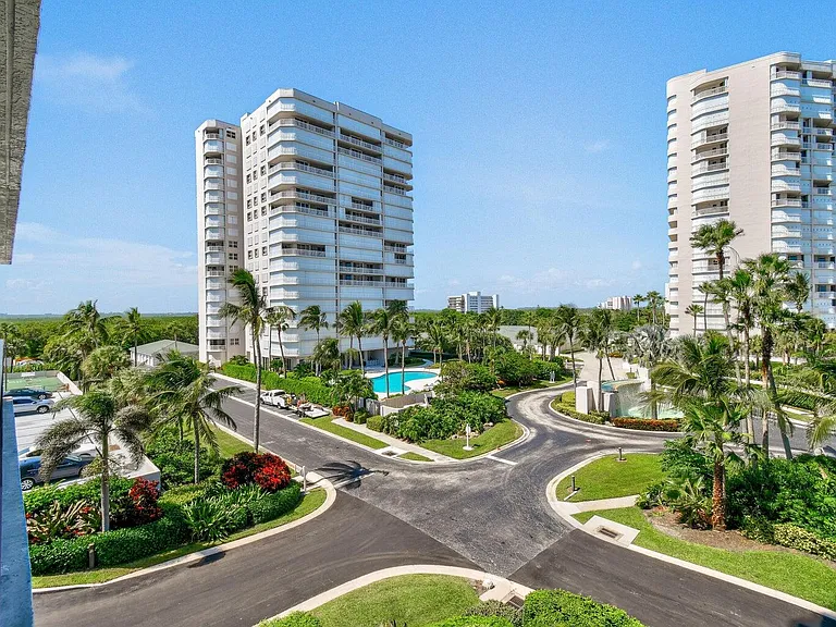 5047 N Highway A1A #404 — Photo 4