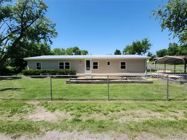 429 Orr St, Pacific, MO 63069