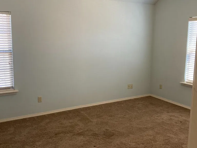 720 Venice St — Photo 17