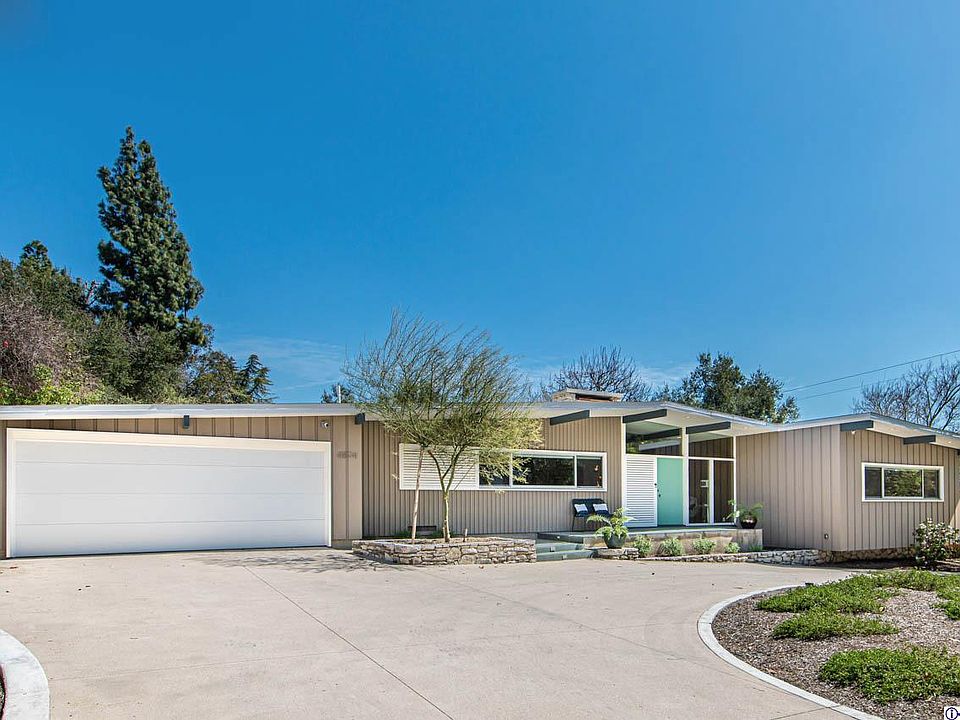 1st image of 4804 Palm Dr
