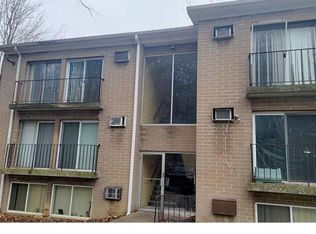725 E Waterloo Rd APT F, Akron, OH 44306