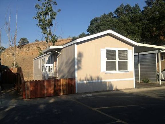 2nd image of 9360 N Blackstone Ave Space 197