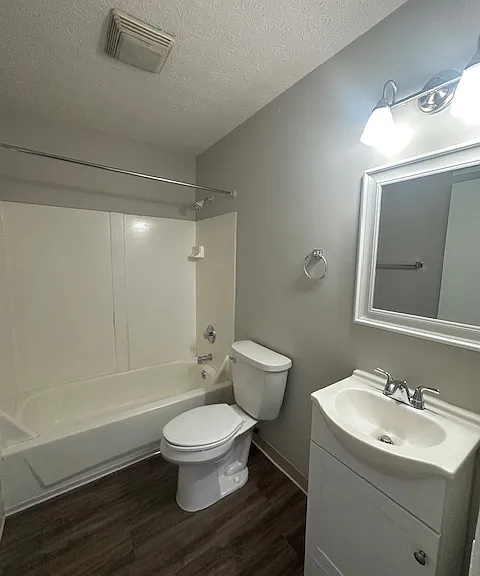 2663-2671 Medary Ave #2663 — Photo 4