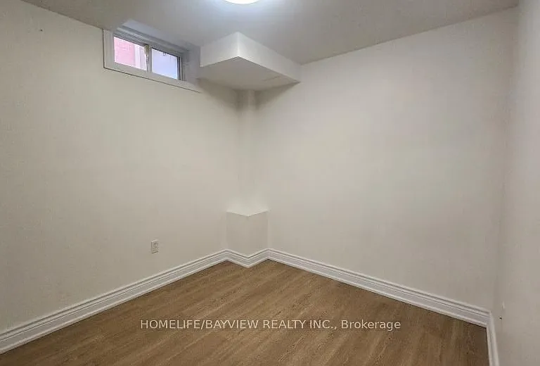 51 Waldron Cres — Photo 11