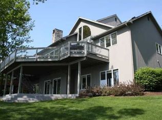 4395 Chosen Spot Dr, Canandaigua, NY 14424