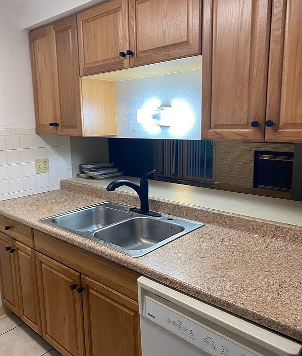 1st image of 212 N Main St #1