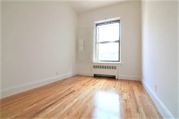 Rented by Oxford Property Group | media 18