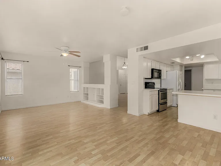 1343 E Angela Dr — Photo 13