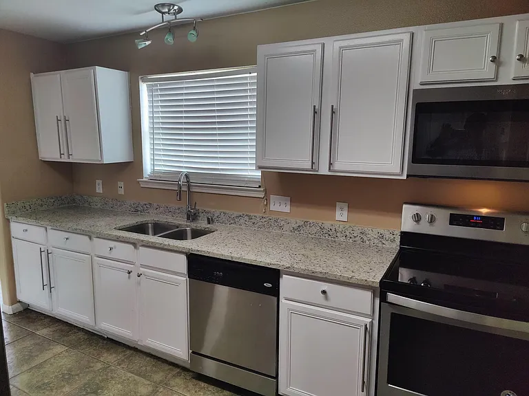 5118 Littleneviss Dr — Photo 11