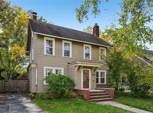 3054 E Overlook Rd, Cleveland Heights, OH 44118